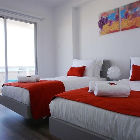 Lazuli Sea View Beachfront Ap 43 Larnaca Exterior foto